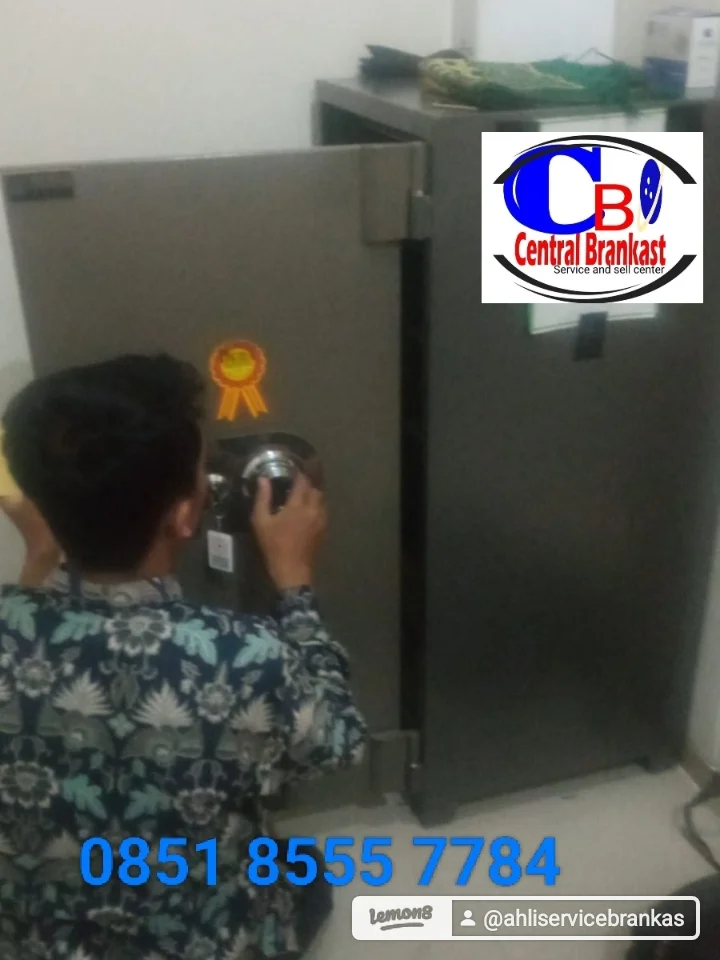 Pengecekan Kode Brankas