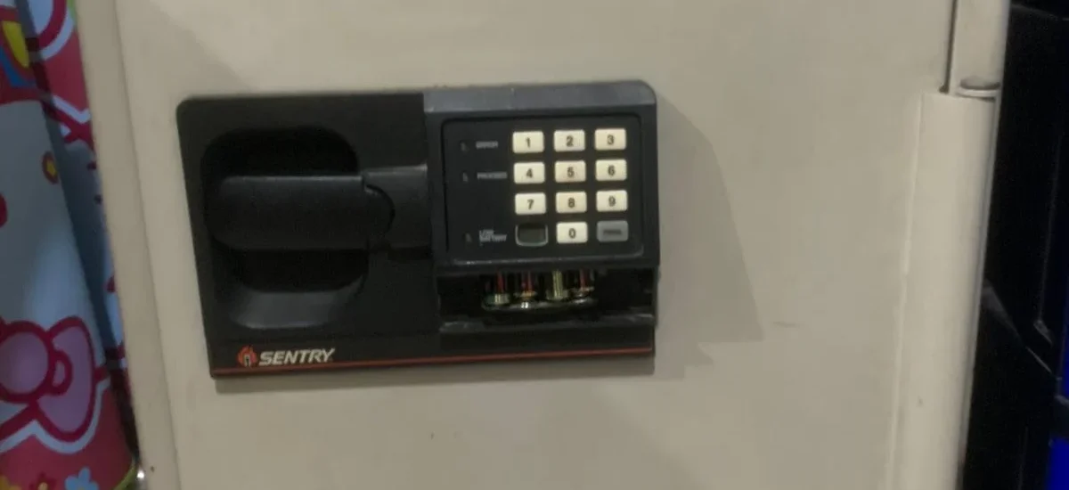 ahli brankas lebih dari 3dekade