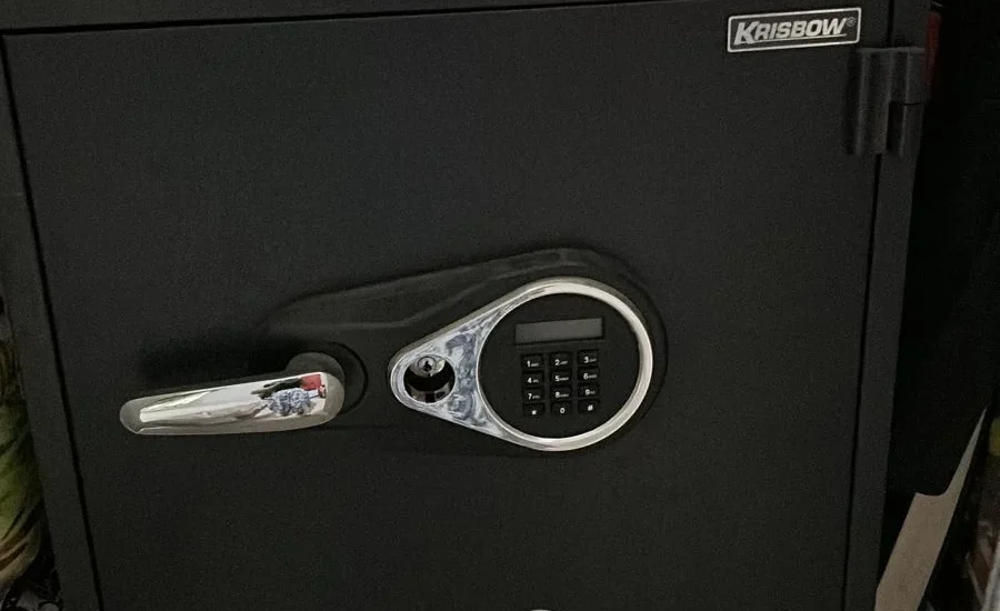 Brankas digital error