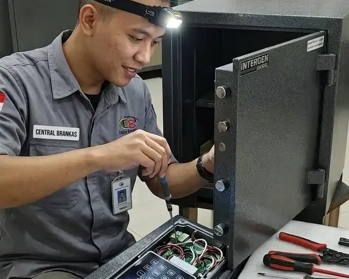 Ahli Service Brankas